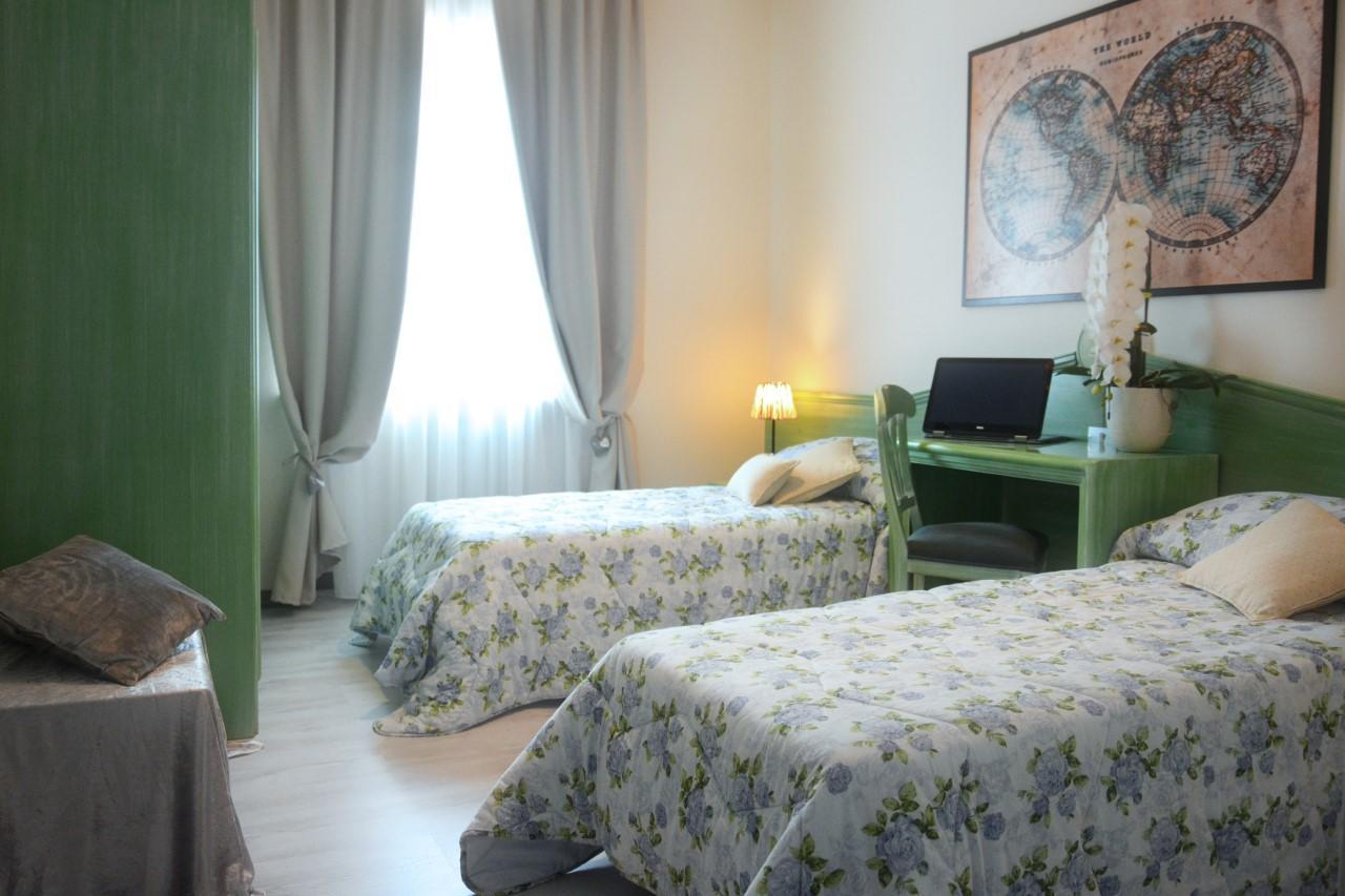 Hotel Oceano Peschiera del Garda Eksteriør billede