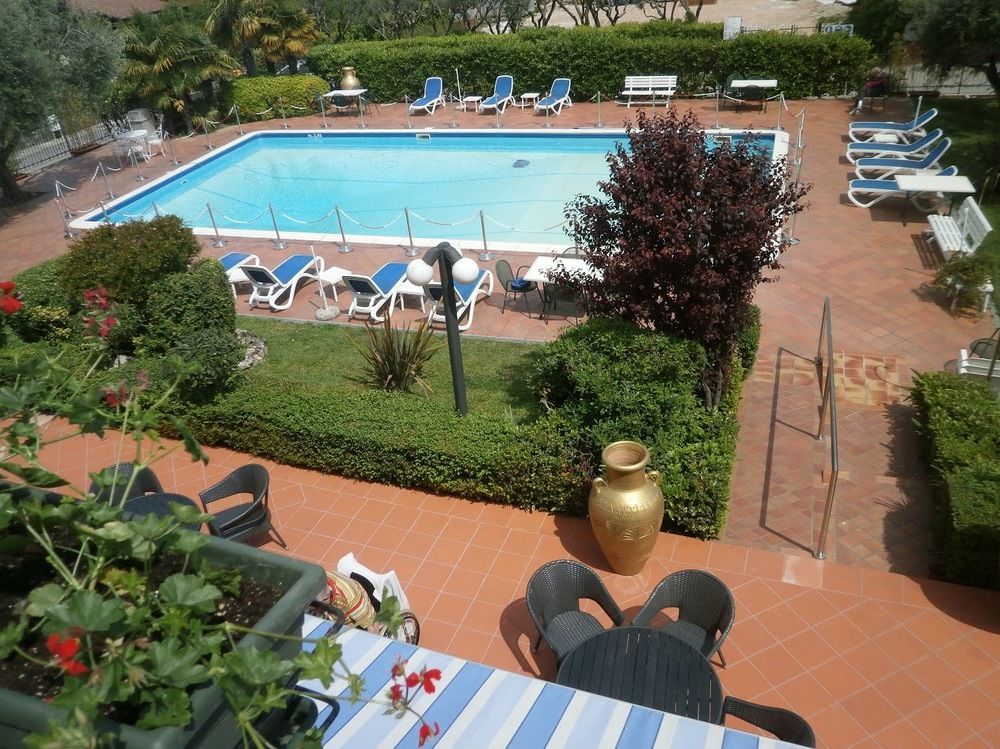 Hotel Oceano Peschiera del Garda Eksteriør billede