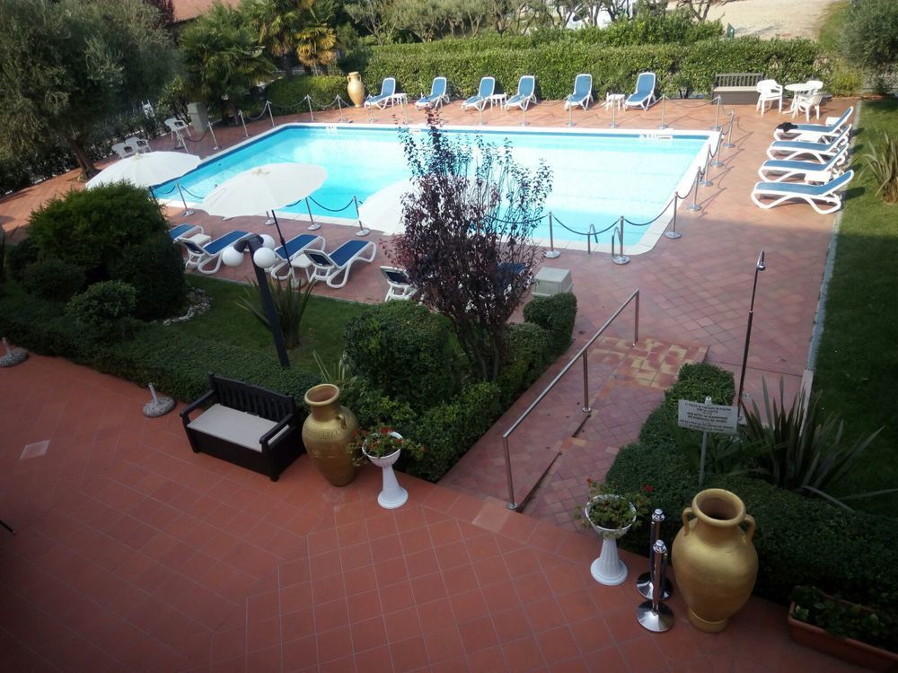 Hotel Oceano Peschiera del Garda Eksteriør billede