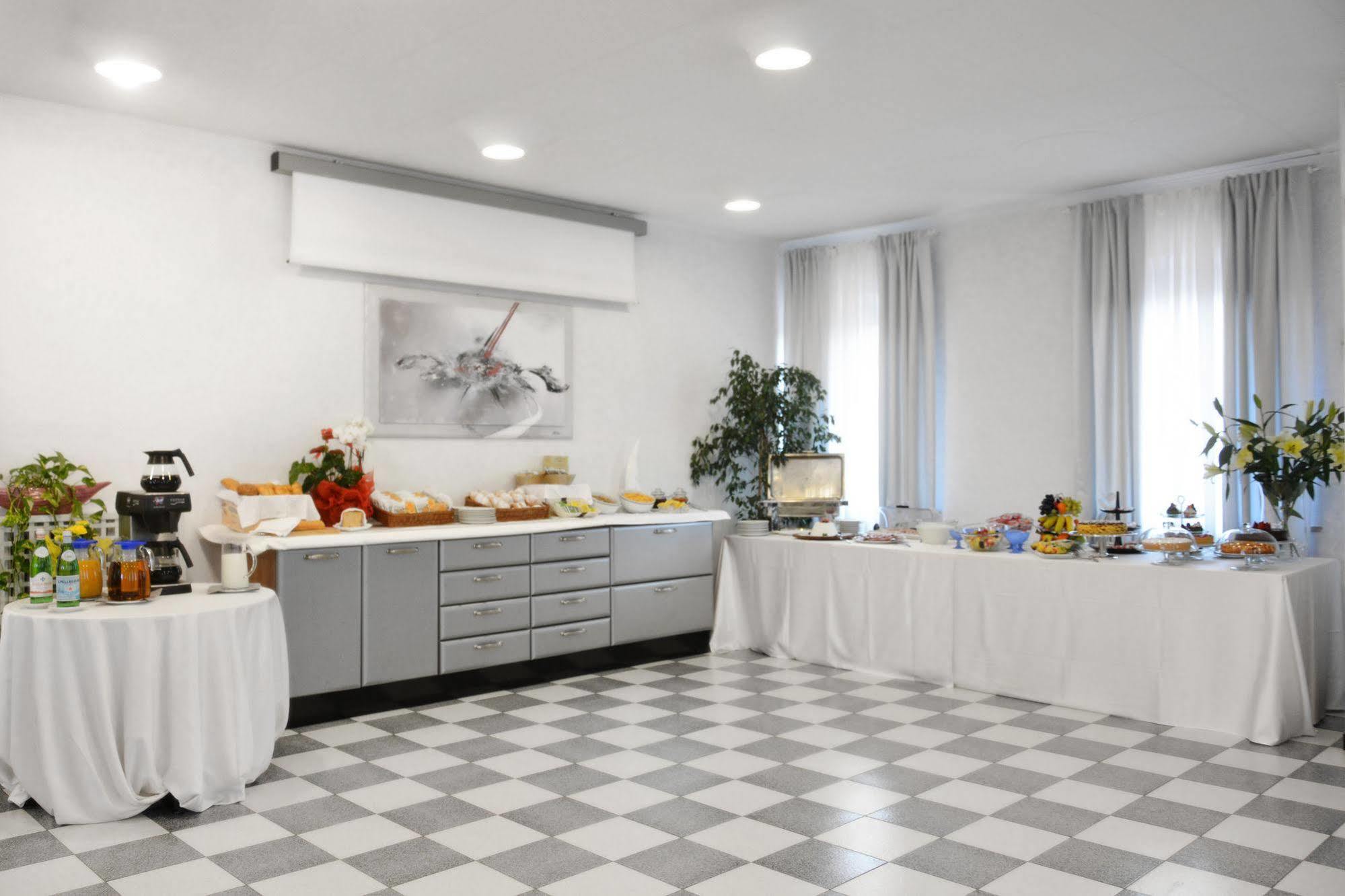 Hotel Oceano Peschiera del Garda Eksteriør billede